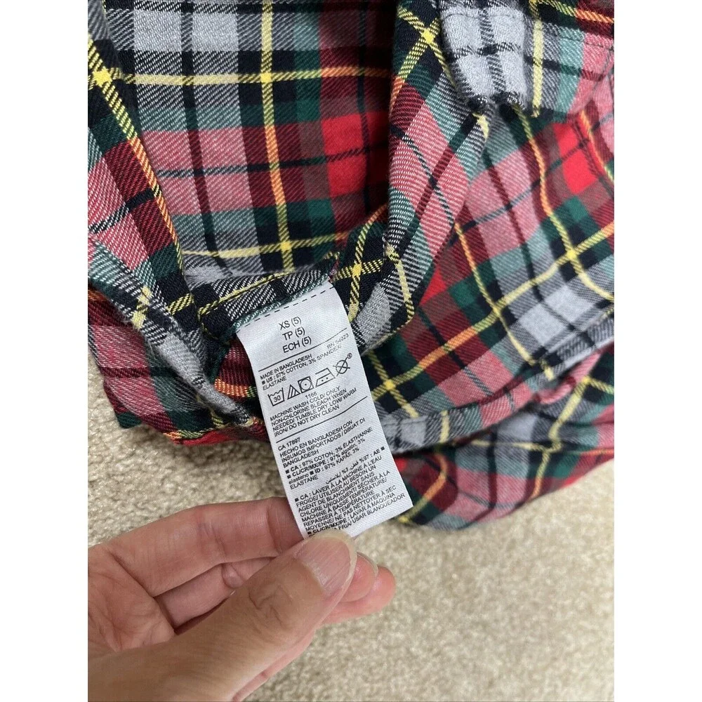 NWT Old Navy Red Tartan Boy's Girl’s Red and Green Flannel Shirt Size‎ XS (5)